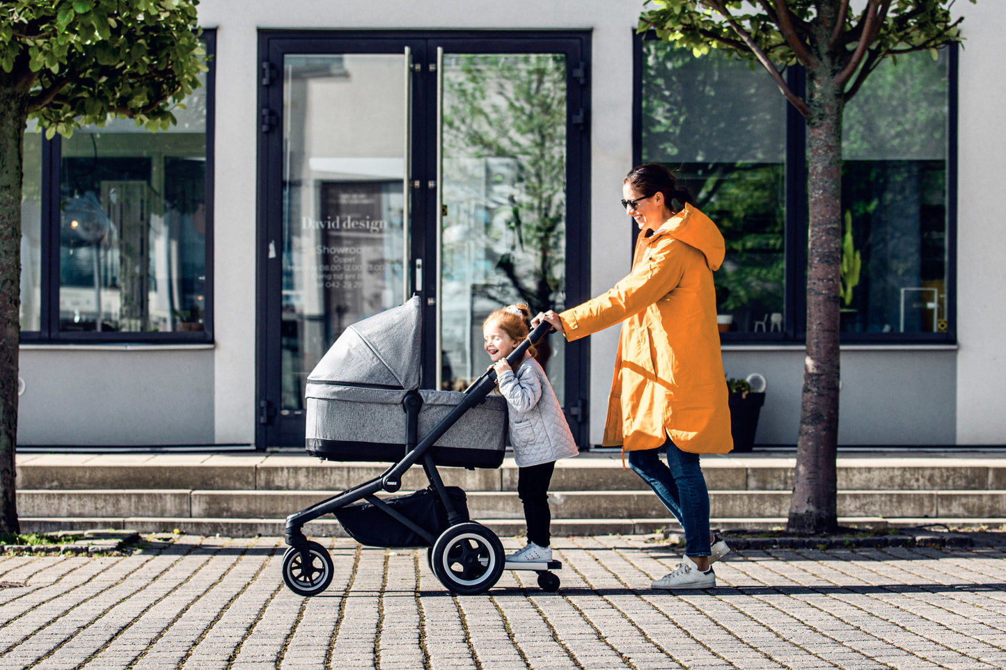 Sleek Stroller Black On Black